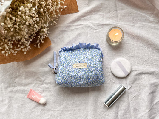 🎁 "Forget-me-Not" mini Toiletry Bag (100% off)