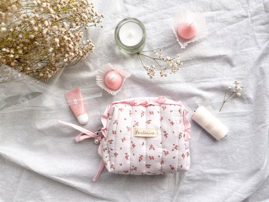🎁 "Blush" mini Toiletry Bag (100% off)