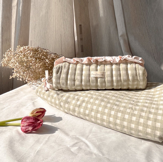 🎁 "Laurel Gingham" Pencil Case (100% off)