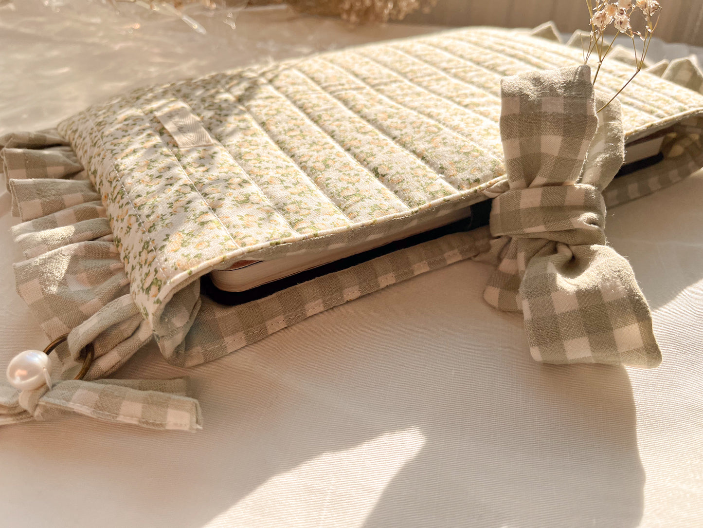 "Sunkissed" Classic Book Sleeve